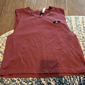 Cropped workout tank